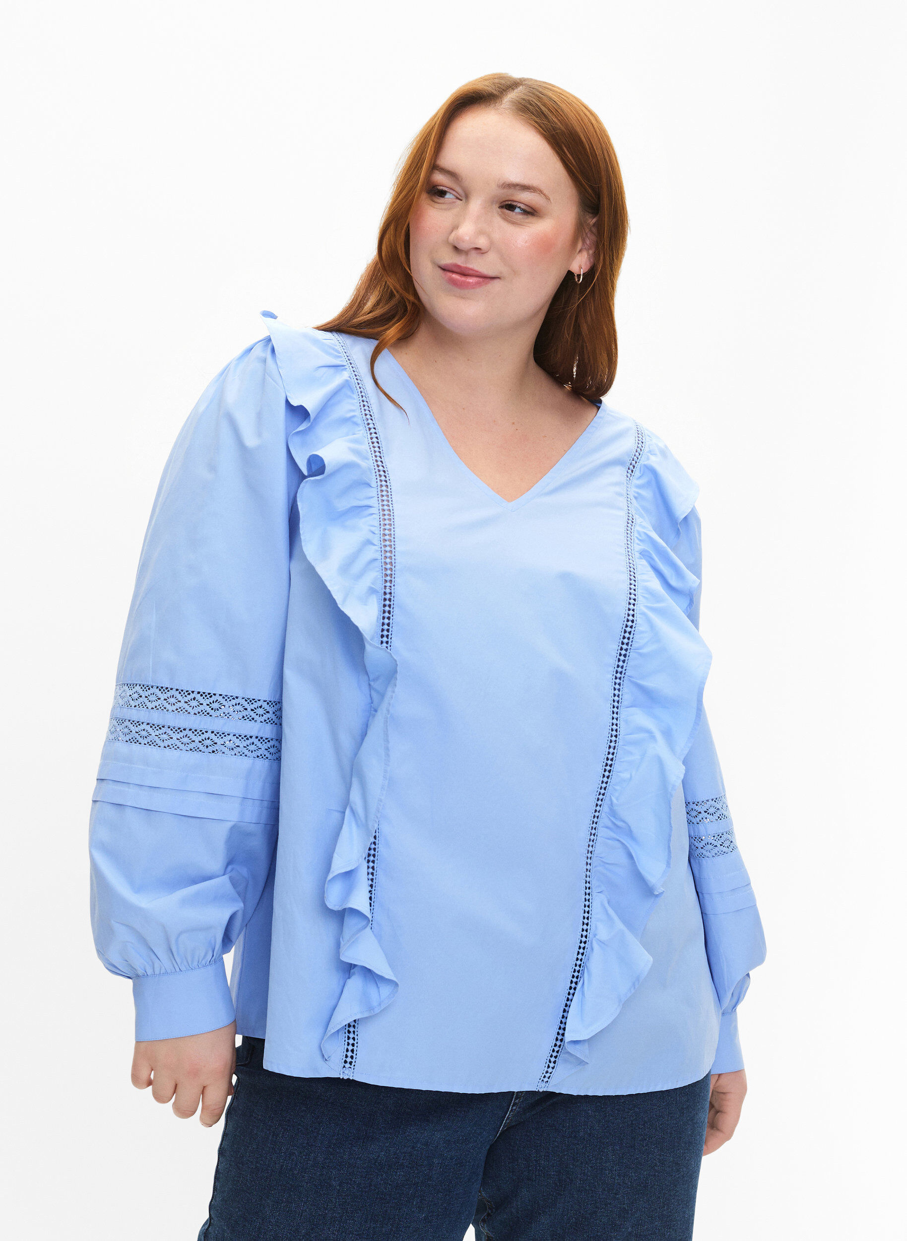 Zizzi Bluse med fl&aelig;ser og blondeb&aring;nd, Bl&aring;, Model image number 0