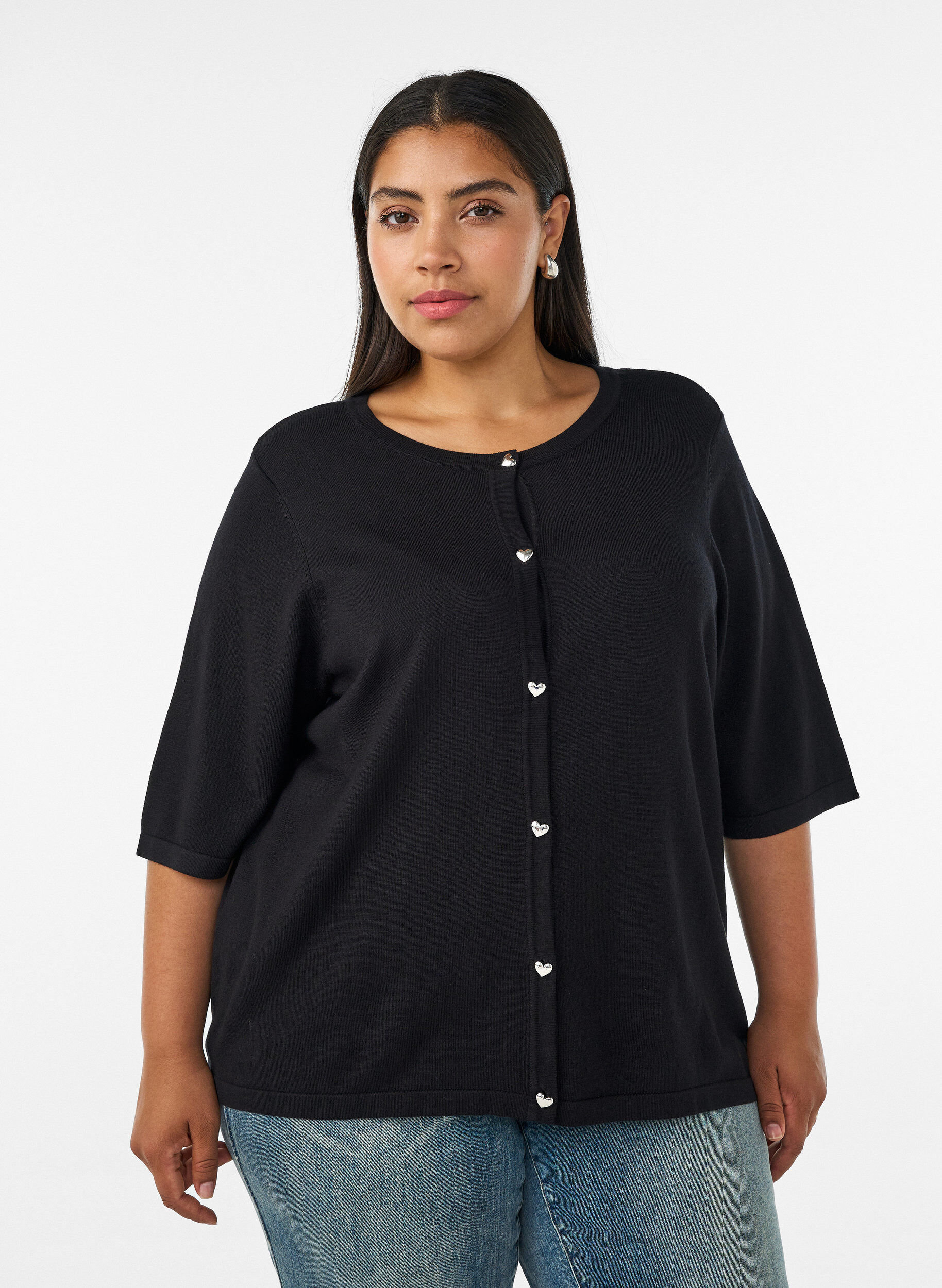 Strikket cardigan med hjerteknapper og korte &aelig;rmer, Sort, Model