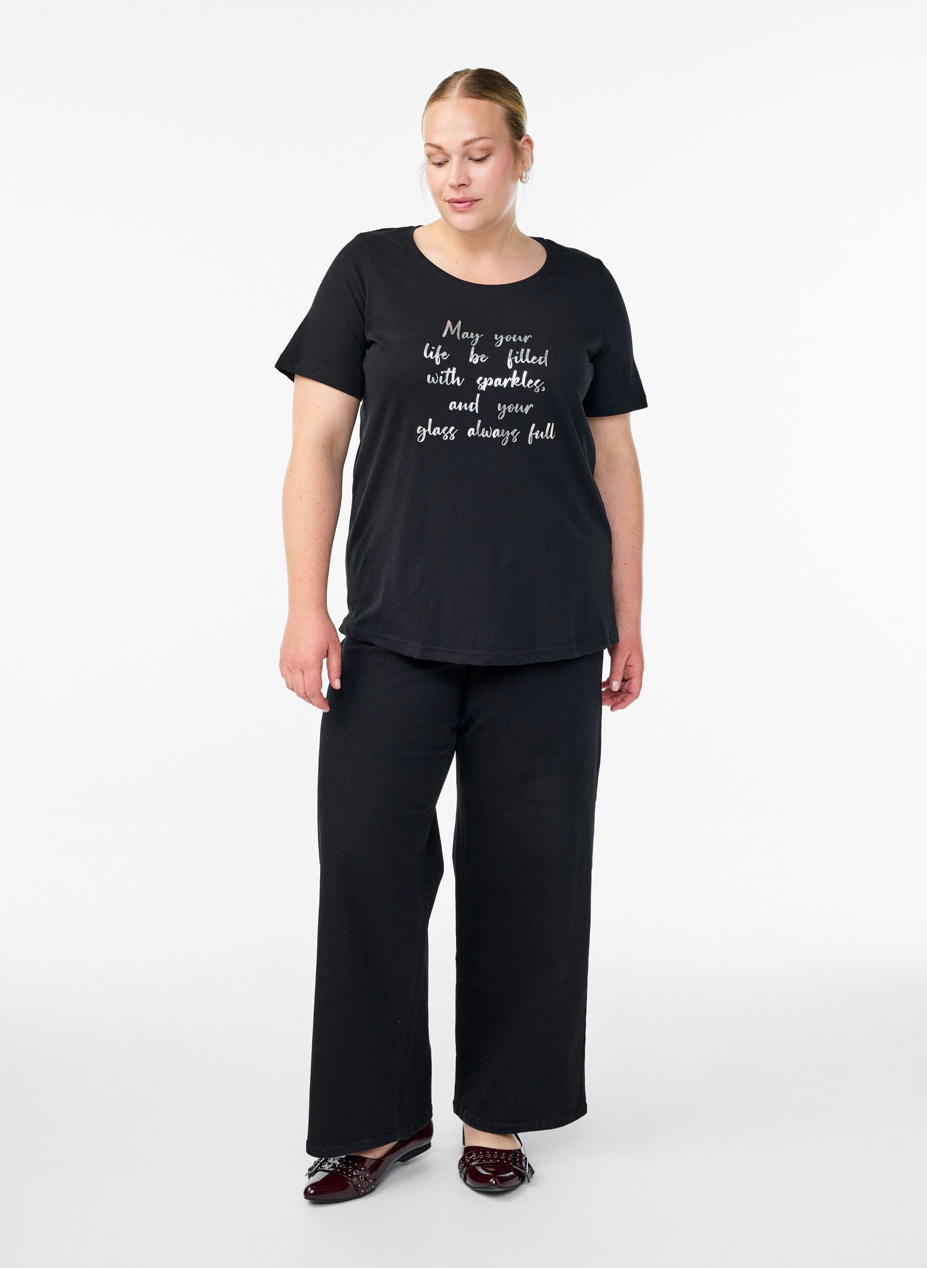 Zizzi FLASH - T-shirt med motiv, Sort, Model image number 1