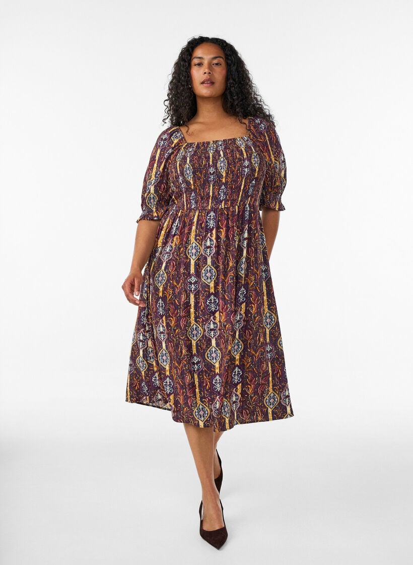 Sommerkjole i viskose med paisleyprint, Lilla, Model image number 0