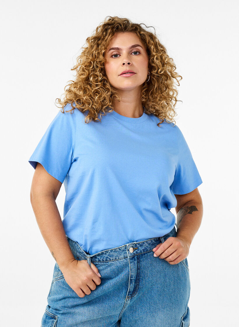 Basis t-shirt i bomuld med rund hals , Bl&aring;, Model image number 0