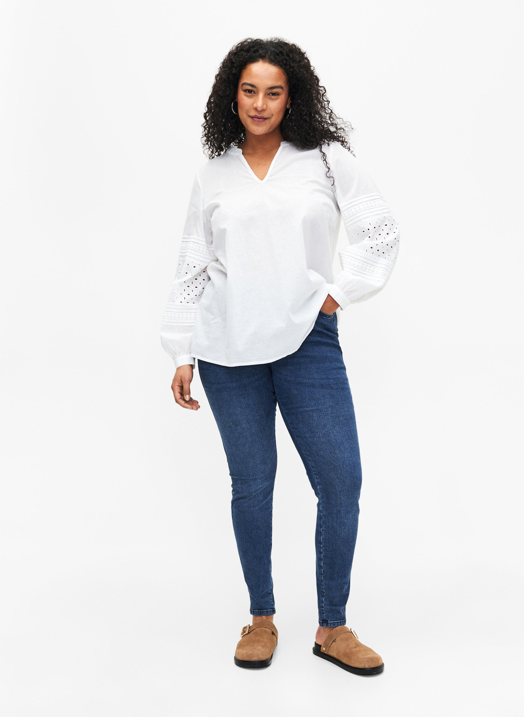 Zizzi Bluse med lange &aelig;rmer og dekorative detaljer, Bright White, Model image number 4