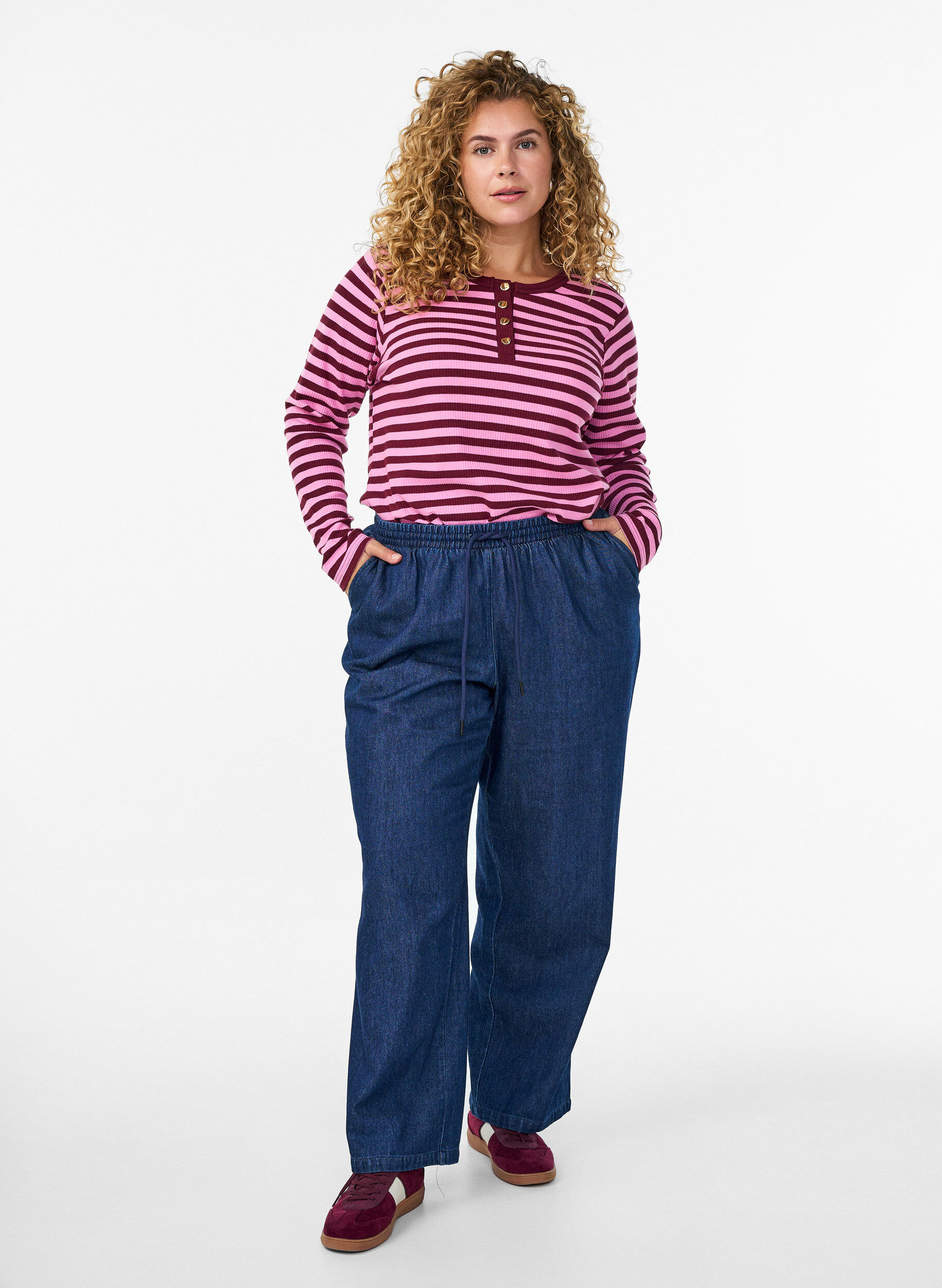 Zizzi Stribet jerseybluse med ribstruktur, Lyser&oslash;d, Model image number 1