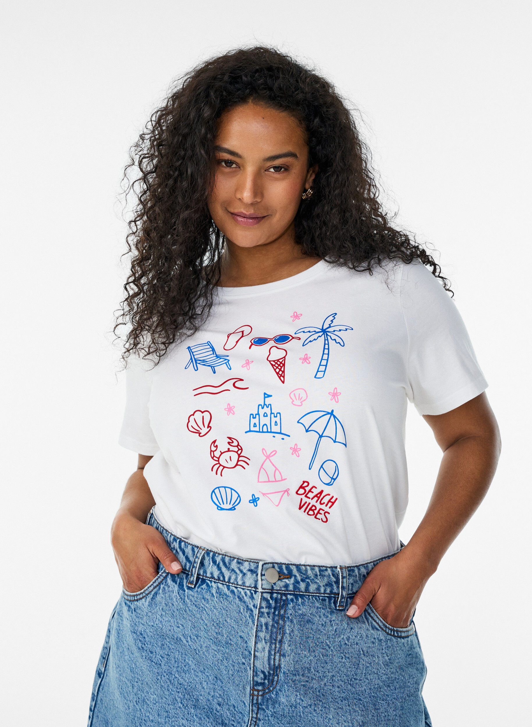 ZizziT-shirt i &oslash;kologisk bomuld med strandprint, Hvid, Model image number 0