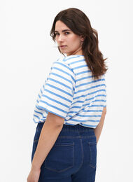 Stribet t-shirt i økologisk bomuld, Marina Stripe, Model