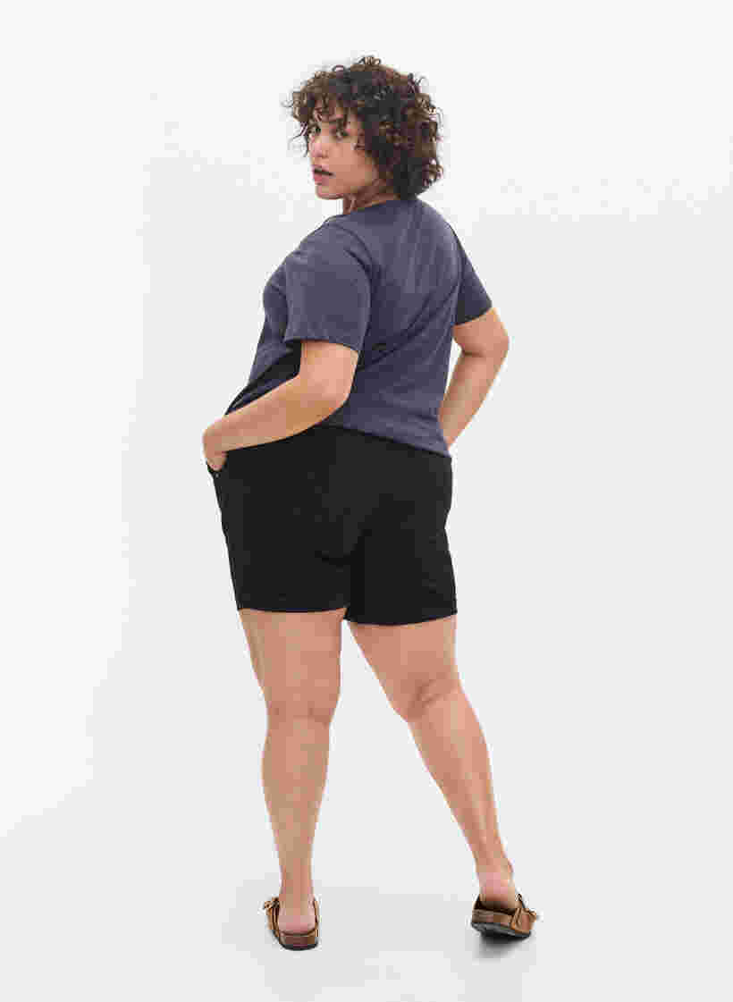 Bomulds shorts med lommer, Black, Model image number 1