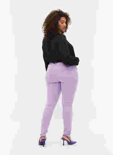 Højtaljede Amy jeans med super slim fit, Lavender, Model image number 1