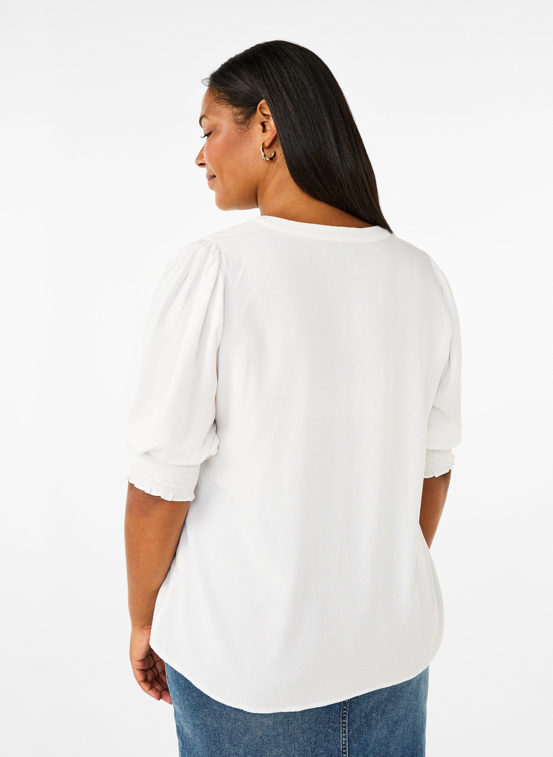 Zizzi Viskosebluse med smock og fl&aelig;sedetalje, Bright White, Model image number 1