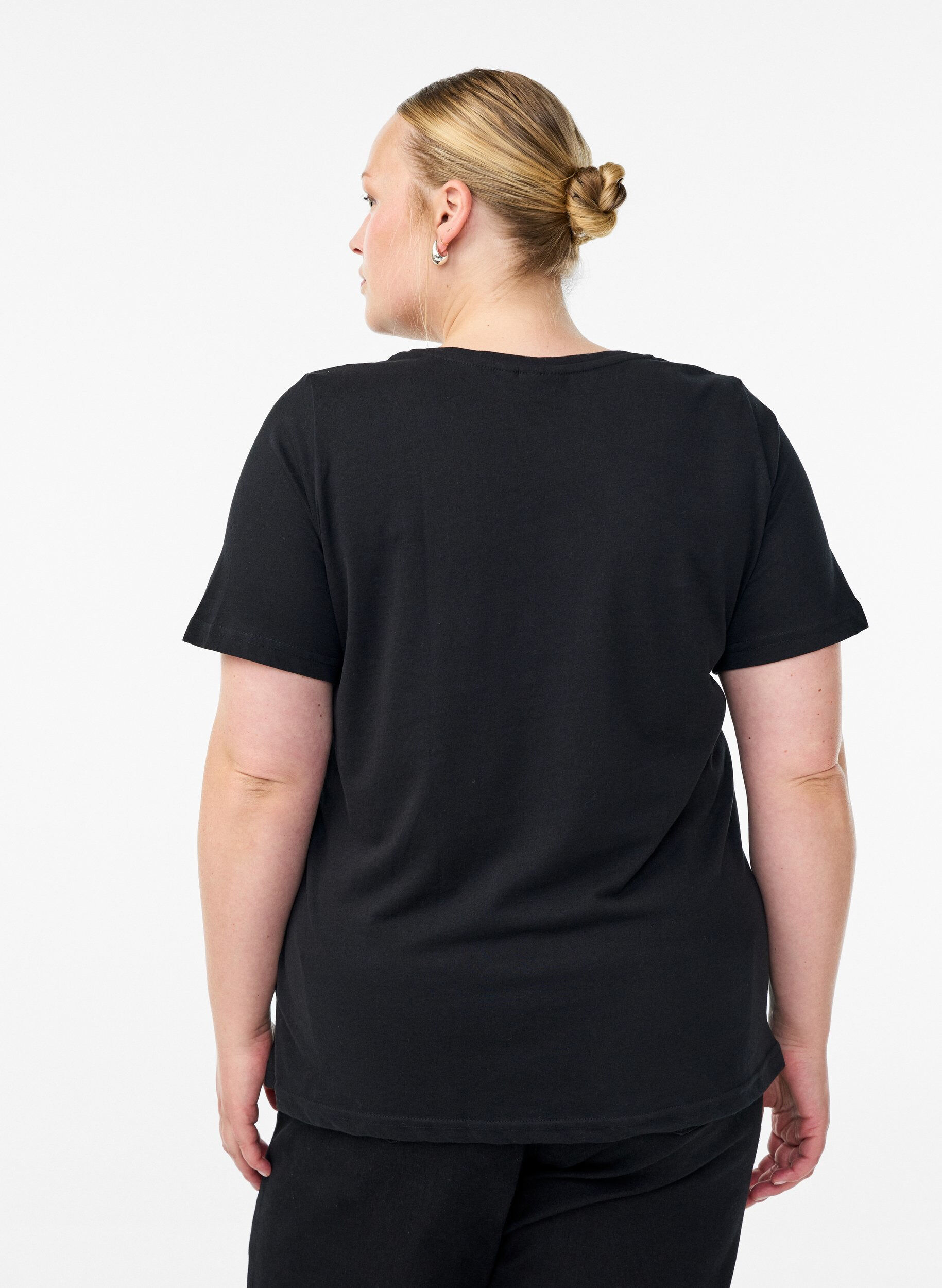 Zizzi FLASH - T-shirt med motiv, Sort, Model image number 2