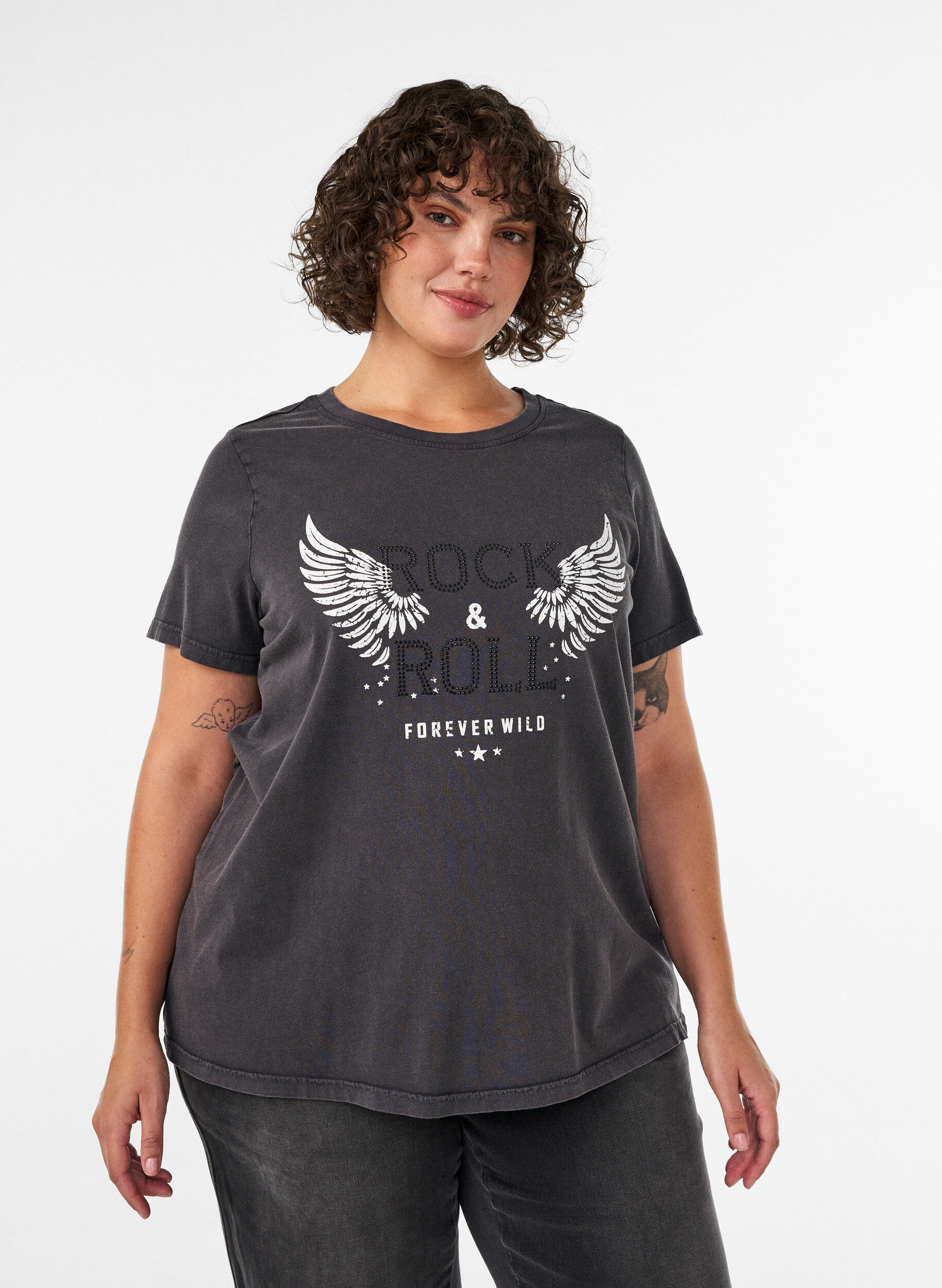 ZizziT-shirt i &oslash;kologisk bomuld med motiv, Sort, Model image number 0