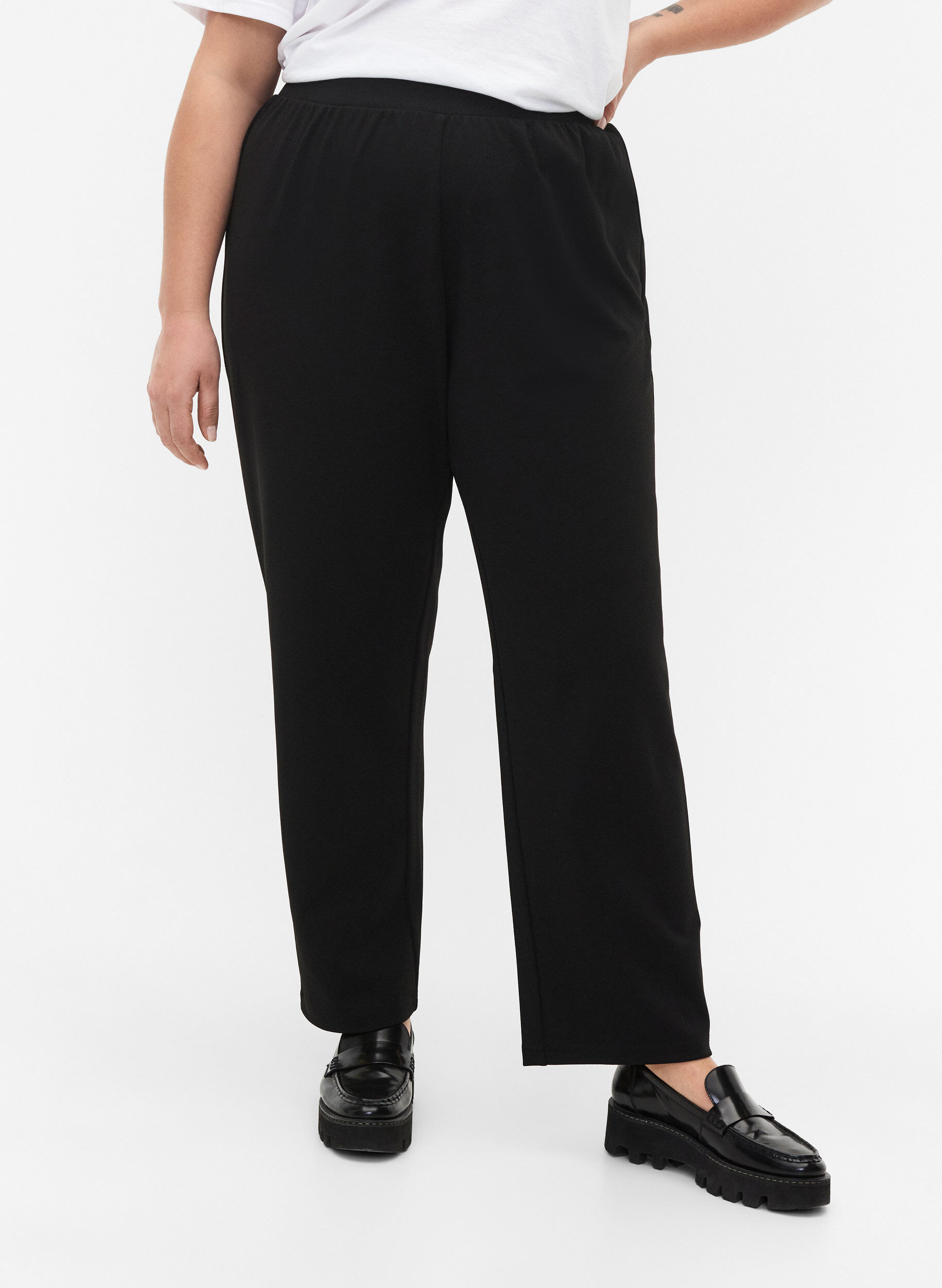 ZizziBukser med straight fit, Sort, Model image number 3