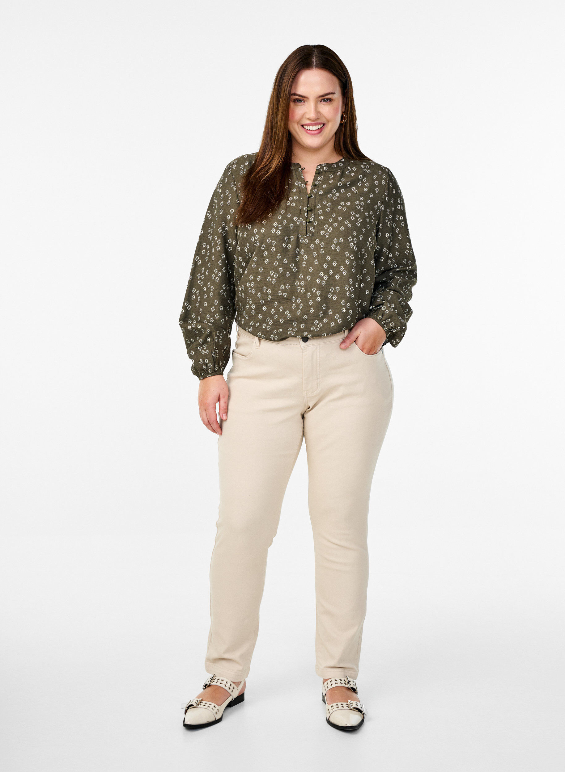 Zizzi Slim fit Emily jeans med regul&aelig;r talje, Beige, Model image number 0