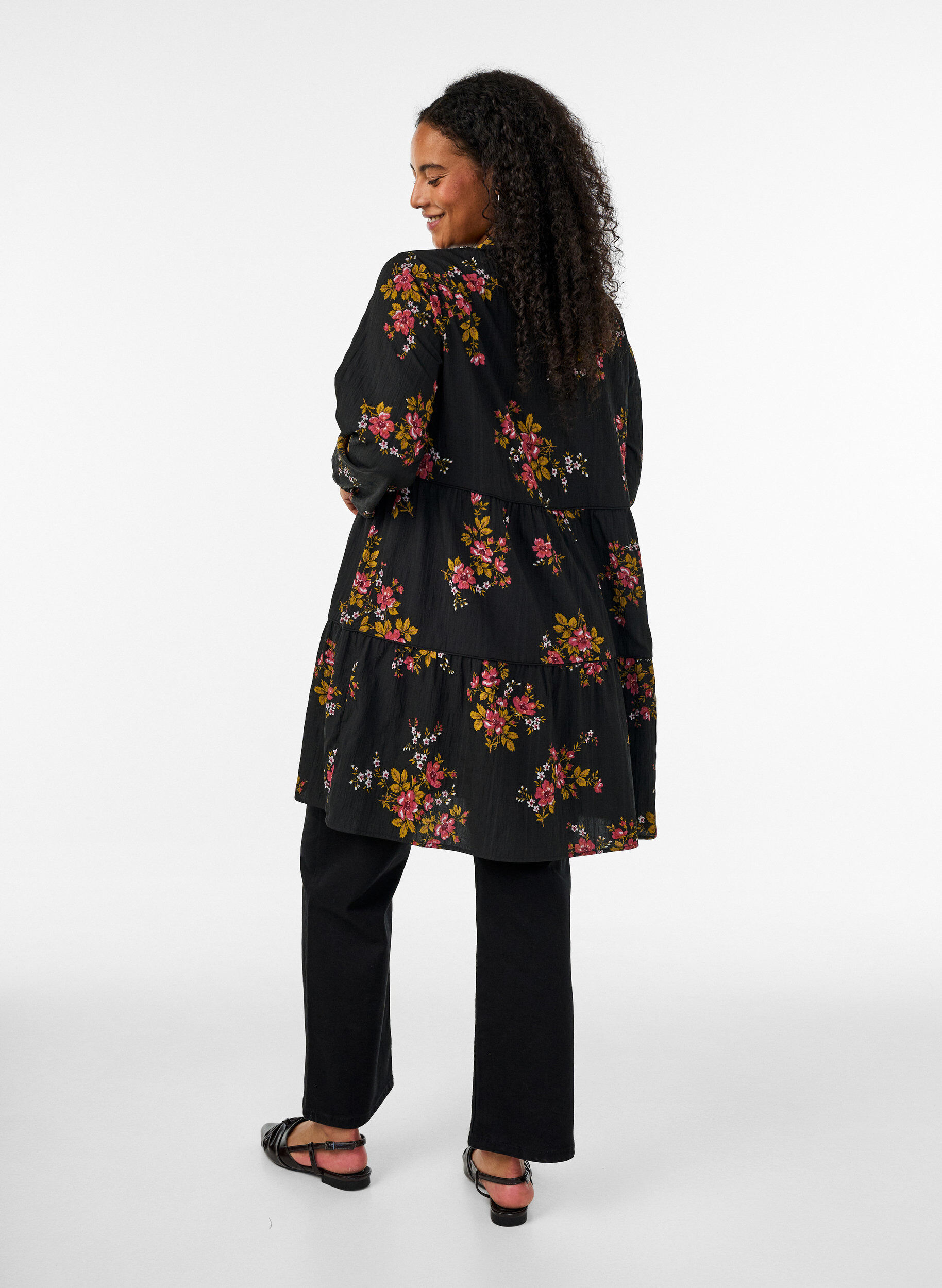 ZizziKjole med blomsterprint og bindeb&aring;nd, Sort, Model image number 2