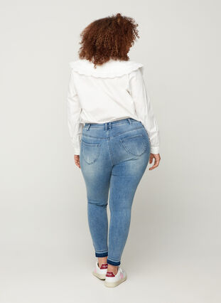 Super slim Amy jeans med slid, Blue denim, Model image number 1
