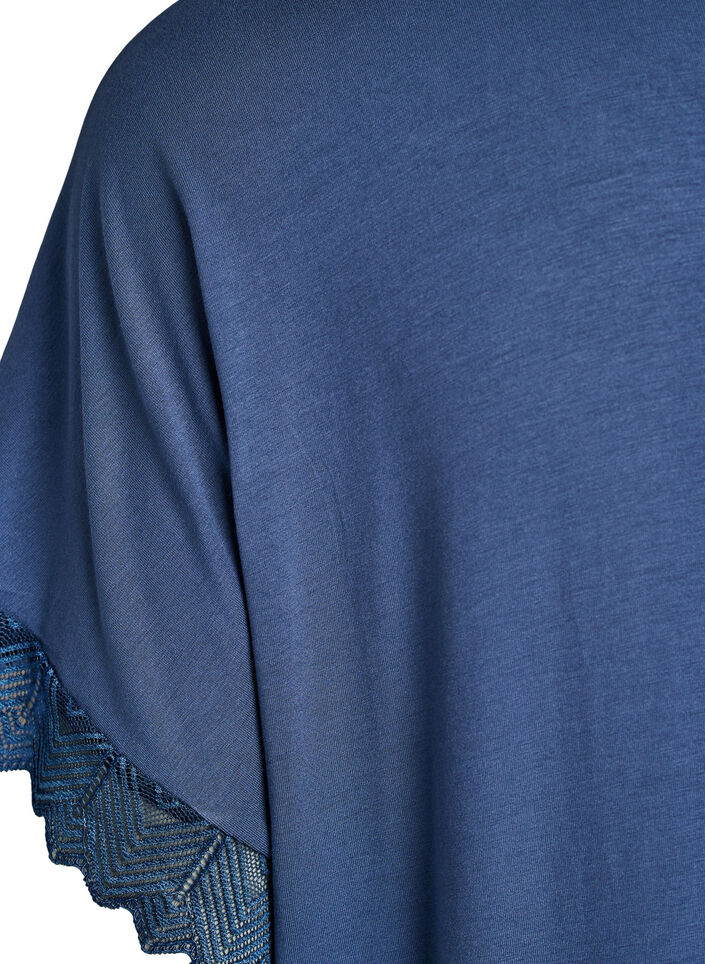 Natkjole i viskose med korte &aelig;rmer og blondekanter, Bl&aring;, Packshot image number 3