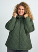 Let vatteret jakke med diamantquilt, Gr&oslash;n, Model image number 0