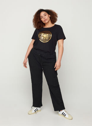 Bomulds t-shirt med guldfarvet tryk, Black, Model image number 2