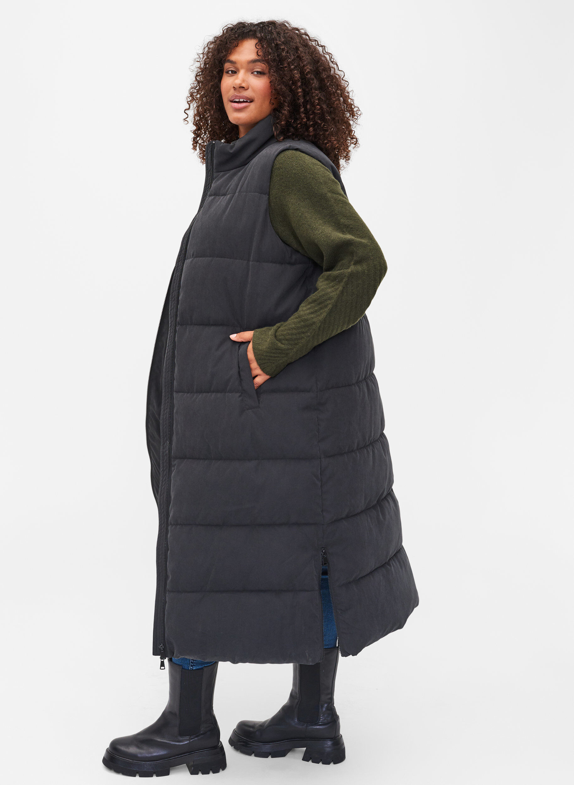 Zizzi Lang vest med h&oslash;j krave og lommer, Black, Model image number 1