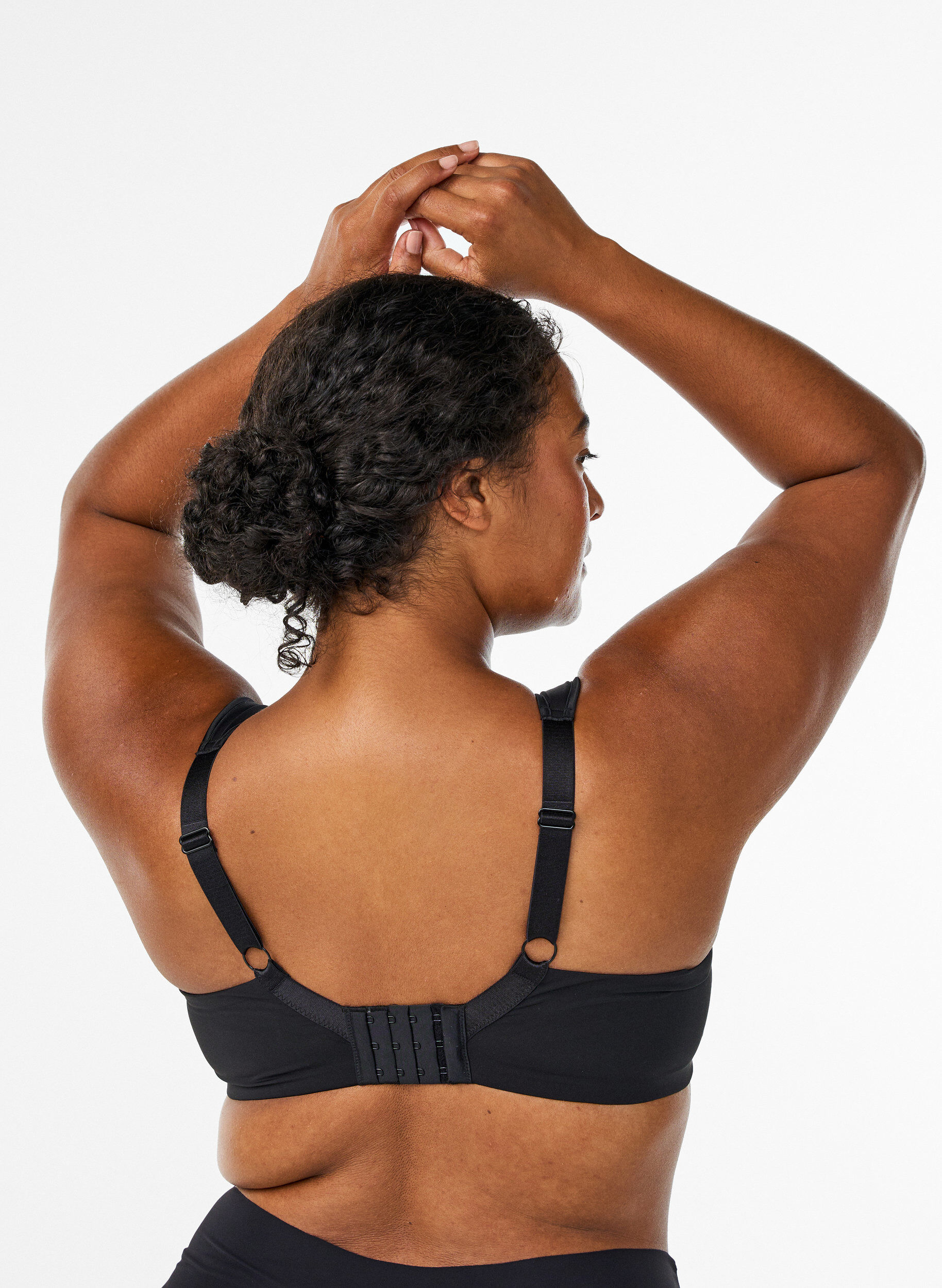 Zizzi Minimizer bh med polstrede stropper, Sort, Model image number 2