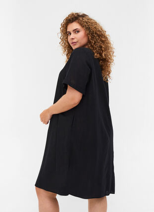 Kortærmet kjole i bomuldsmix med hør, Black, Model image number 1