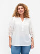 Skjortebluse med broderi anglaise og 3/4 ærmer, Bright White, Model image number 0