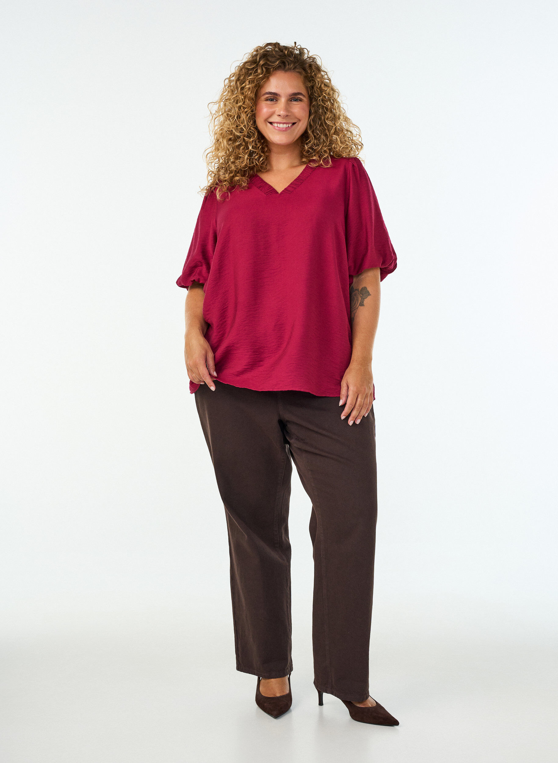 ZizziBluse med ballon&aelig;rmer og V-udsk&aelig;ring, R&oslash;d, Model image number 1