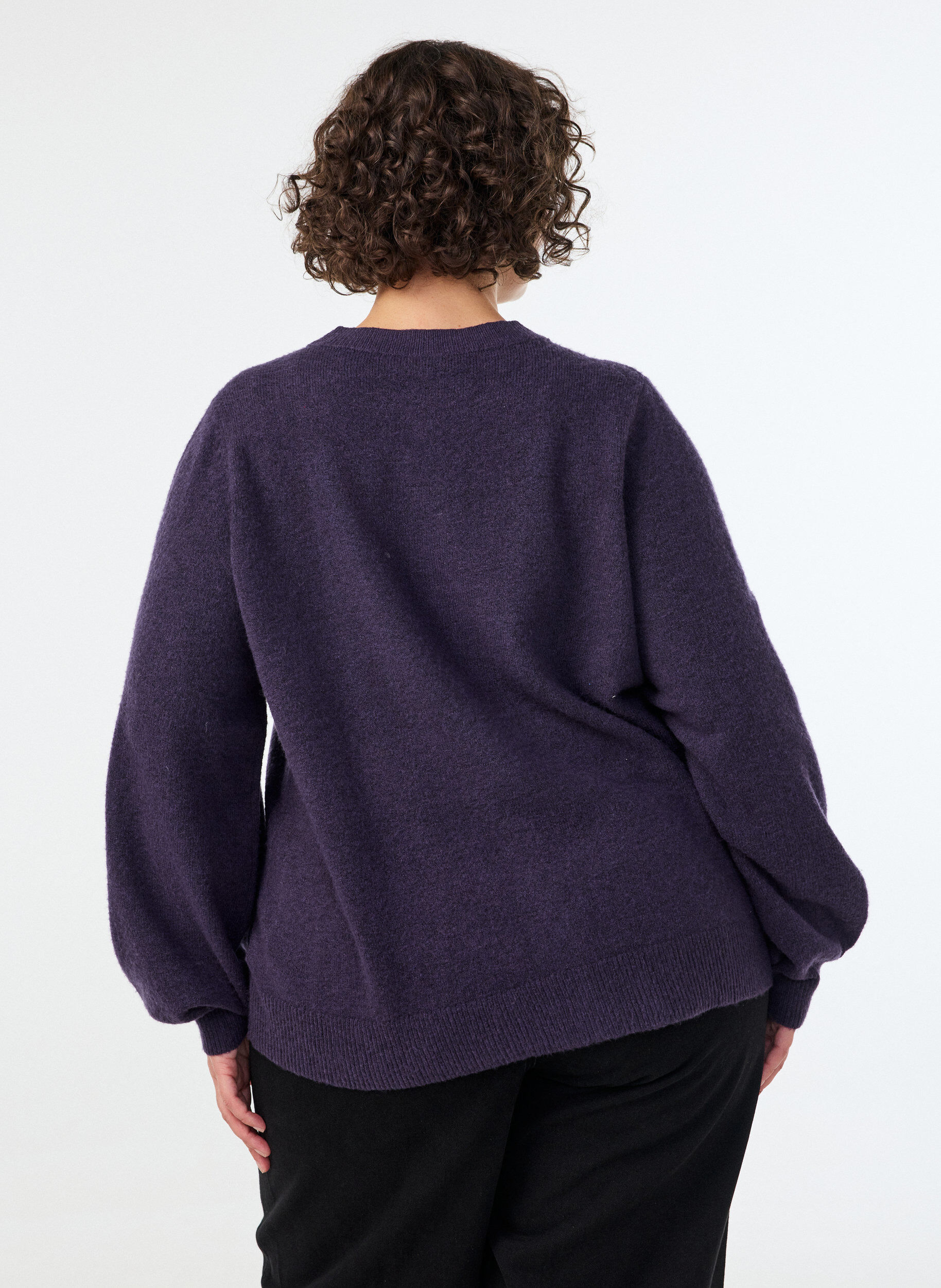 ZizziCardigan i bl&oslash;d strik med guldfarvede knapper, Lilla, Model image number 2