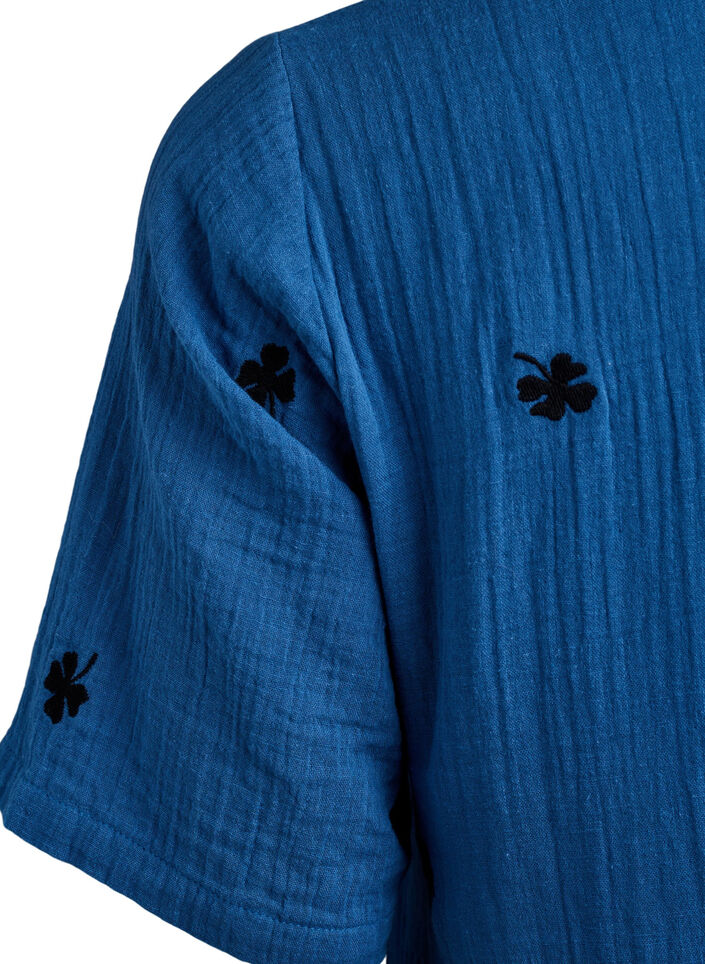 Kort kjole i bomuldsmusselin med broderede blomster, Blå, Packshot image number 3