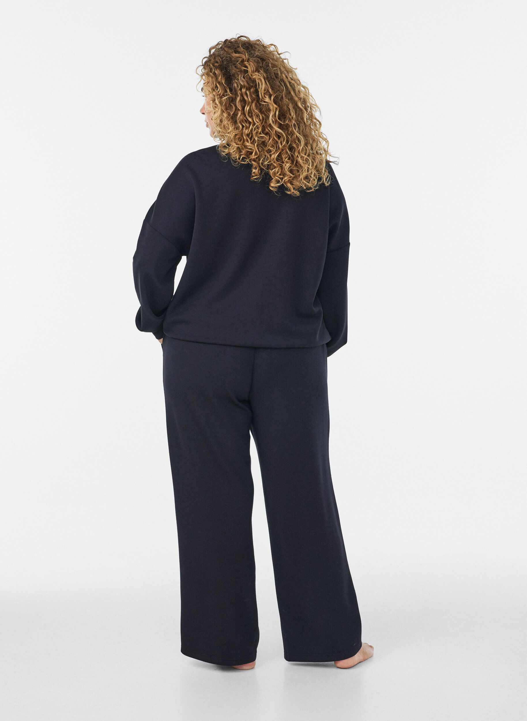 ZizziL&oslash;se jerseybukser med h&oslash;j talje og lommer, Sort, Model image number 1