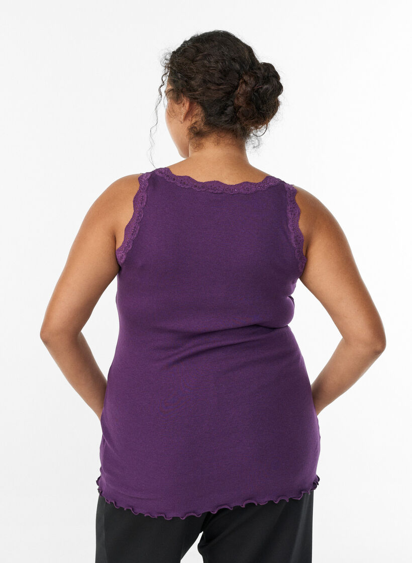 Top med blondekant, Lilla, Model image number 2