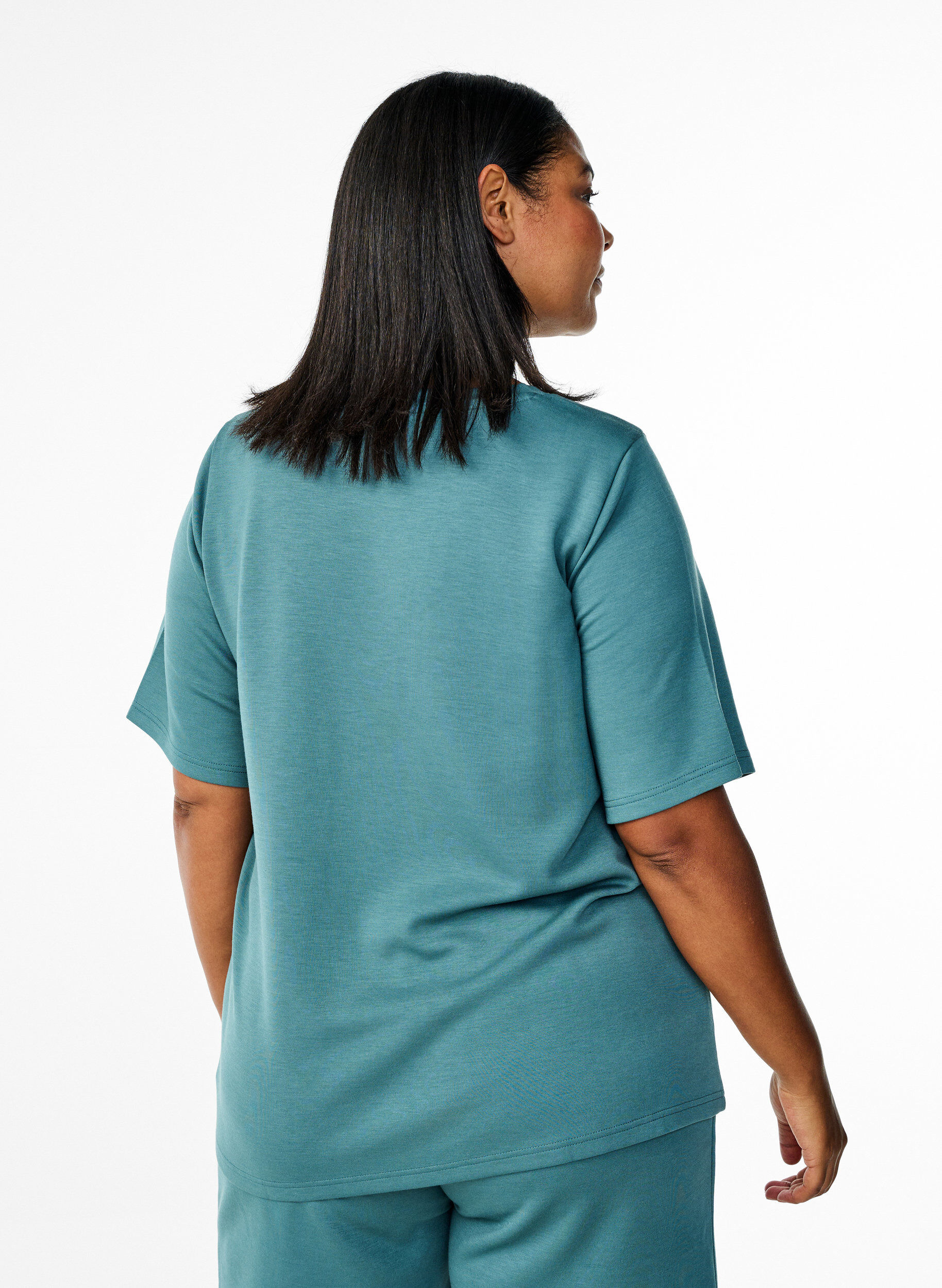 Zizzi T-shirt i modalmix, Gr&oslash;n, Model image number 2