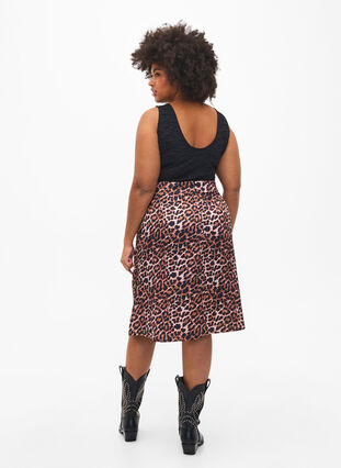 Leoprintet nederdel med slids, Leopard AOP, Model image number 1