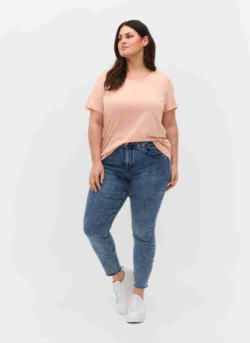 Cropped Amy jeans med nitter i sidesøm