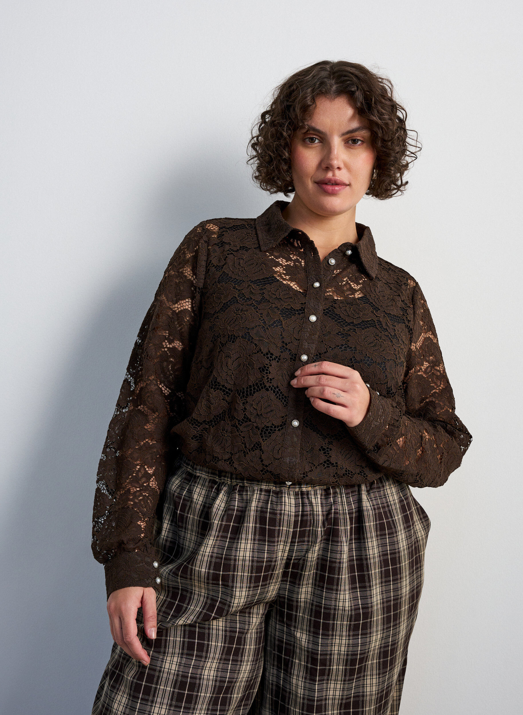 ZizziBlondeskjorte med perleknapper, Brun, Model image number 0