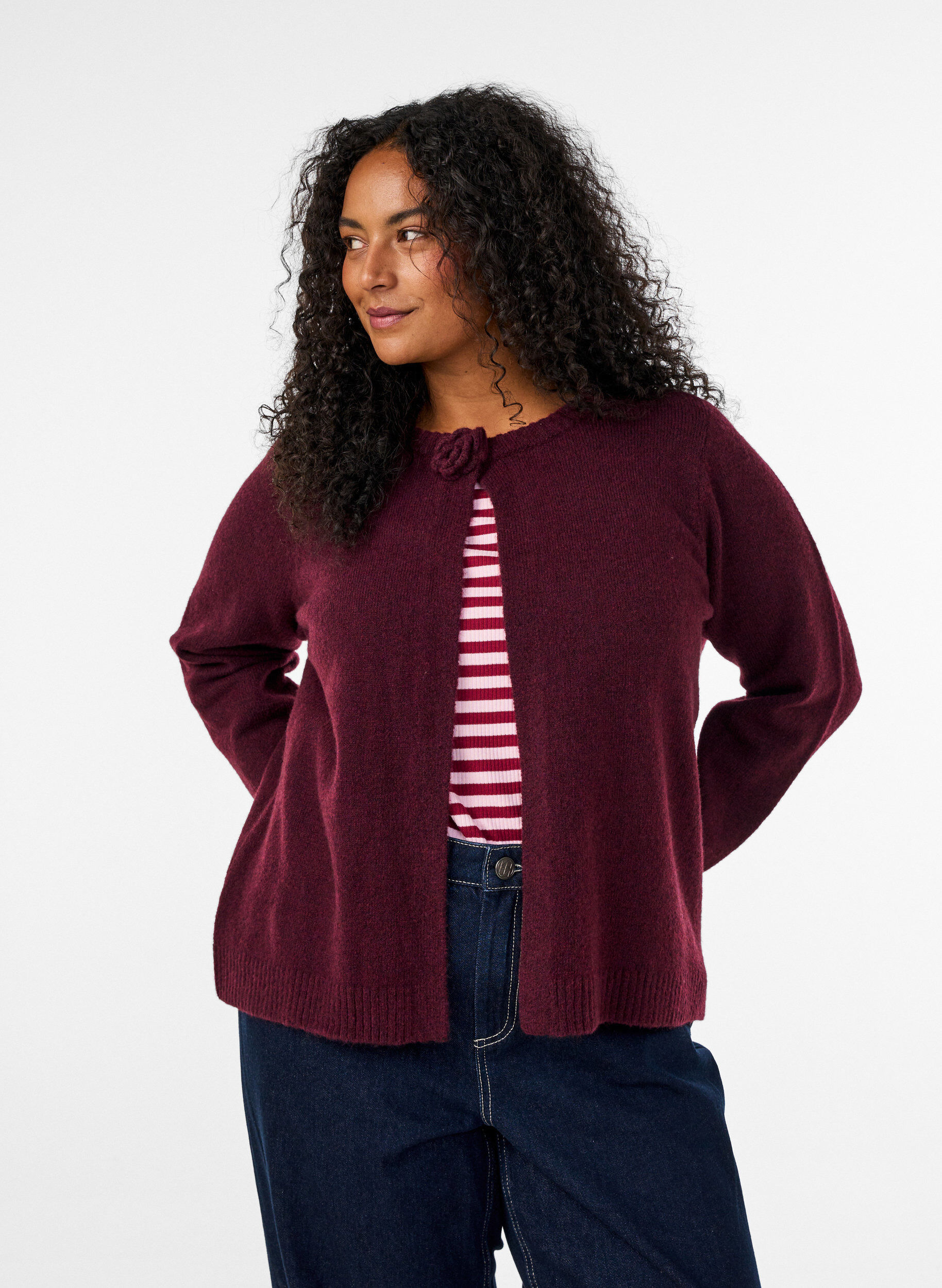 ZizziStrikket cardigan med blomsterdetalje, M&oslash;rk Bordeaux, Model image number 0