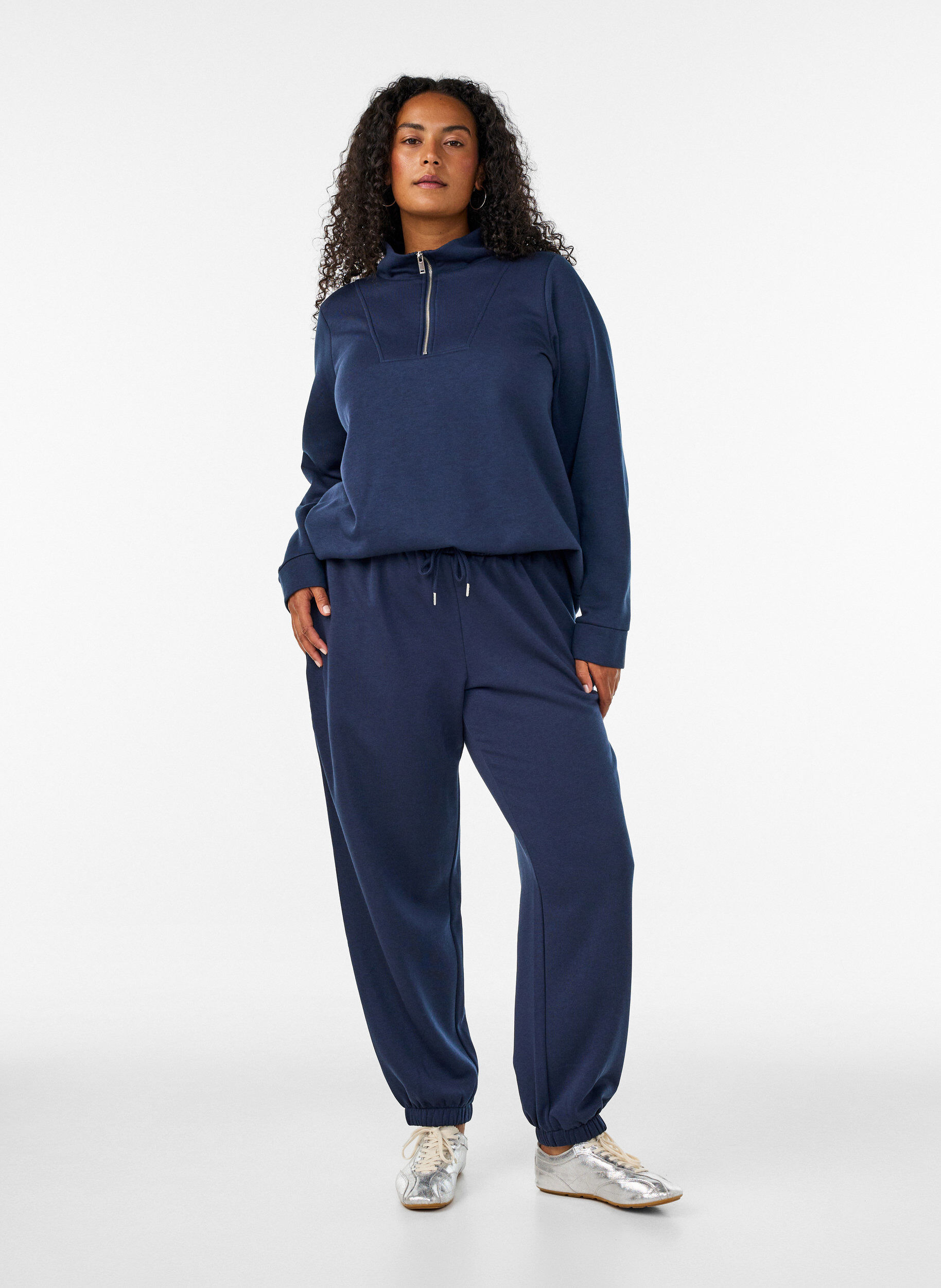 ZizziSweatpants med h&oslash;j talje og bindeb&aring;nd, Bl&aring;, Model image number 0
