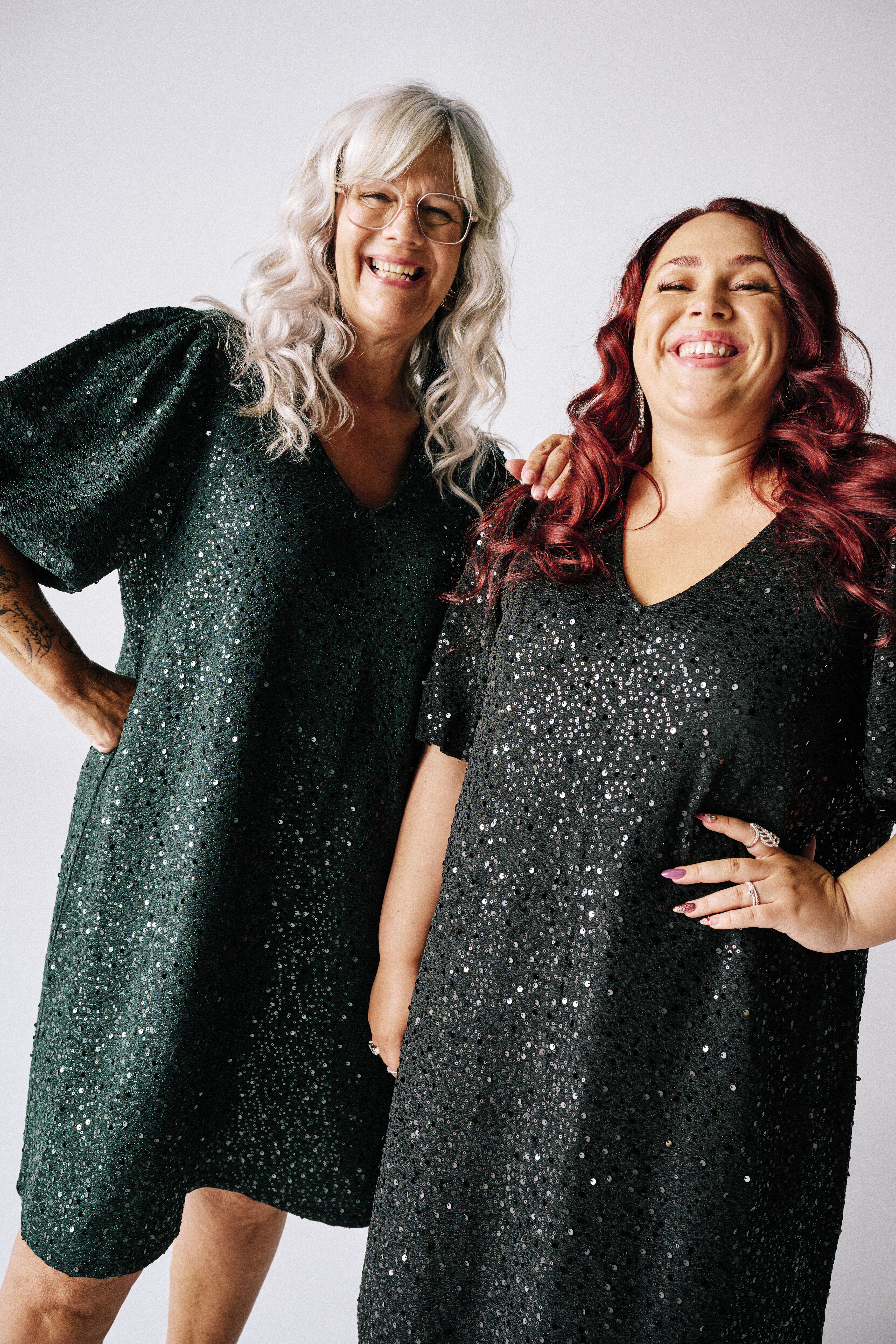 Kjole med detaljer, , Model