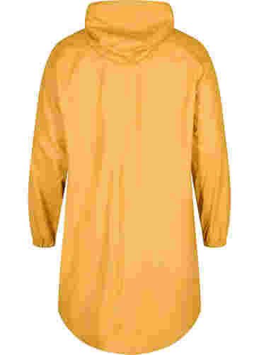 Regnjakke med hætte og knaplukning, Spruce Yellow, Packshot image number 1