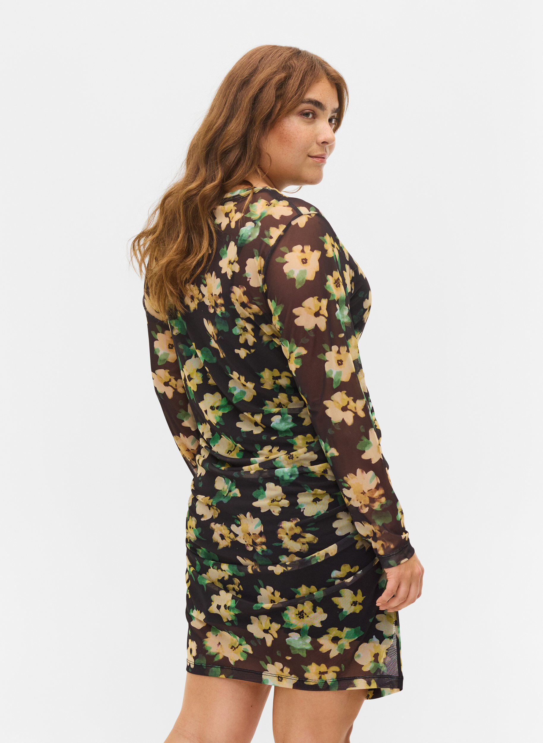 Zizzi T&aelig;tsiddende mesh kjole med 3/4 &aelig;rmer, Yellow Green AOP, Model image number 1