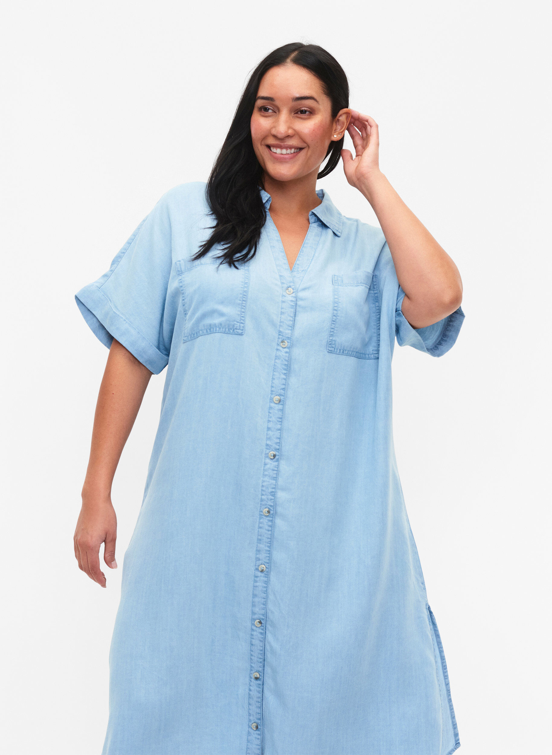 Zizzi Kort&aelig;rmet skjortekjole i lyocell (TENCEL&trade;), Light blue denim, Model image number 2