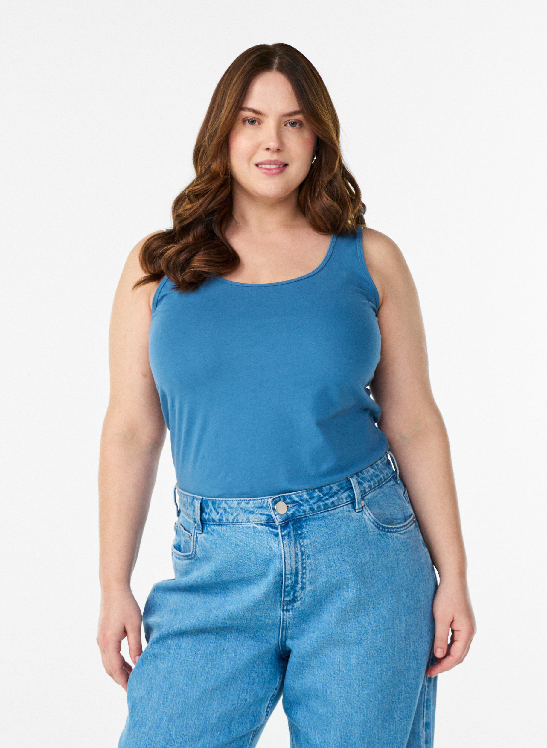 Zizzi Ensfarvet basis top i bomuld, Gr&aring;, Model image number 0