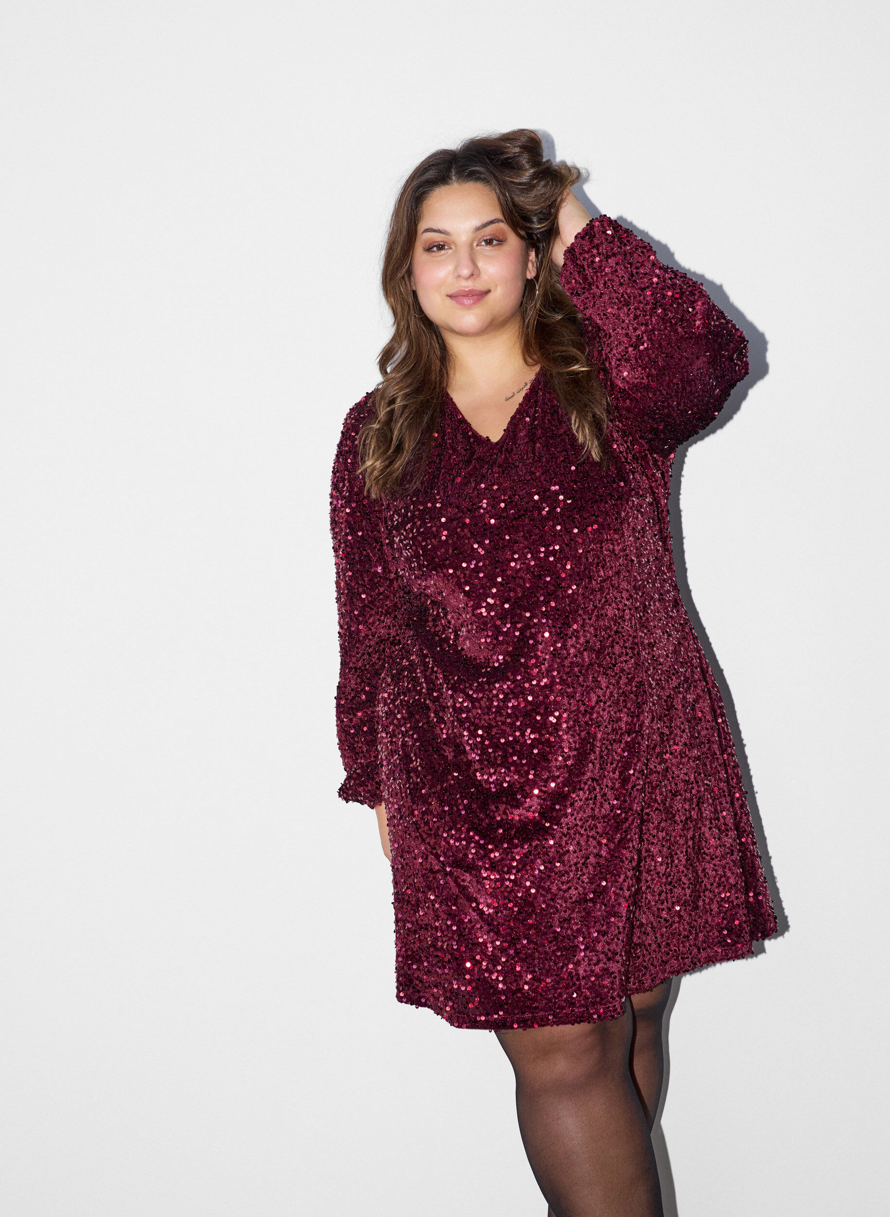 ZizziKort pailletkjole med A-form, R&oslash;d, Model image number 0