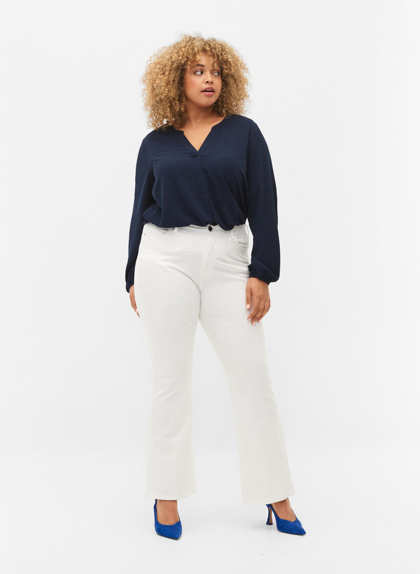 Ellen bootcut jeans med høj talje, White, Model