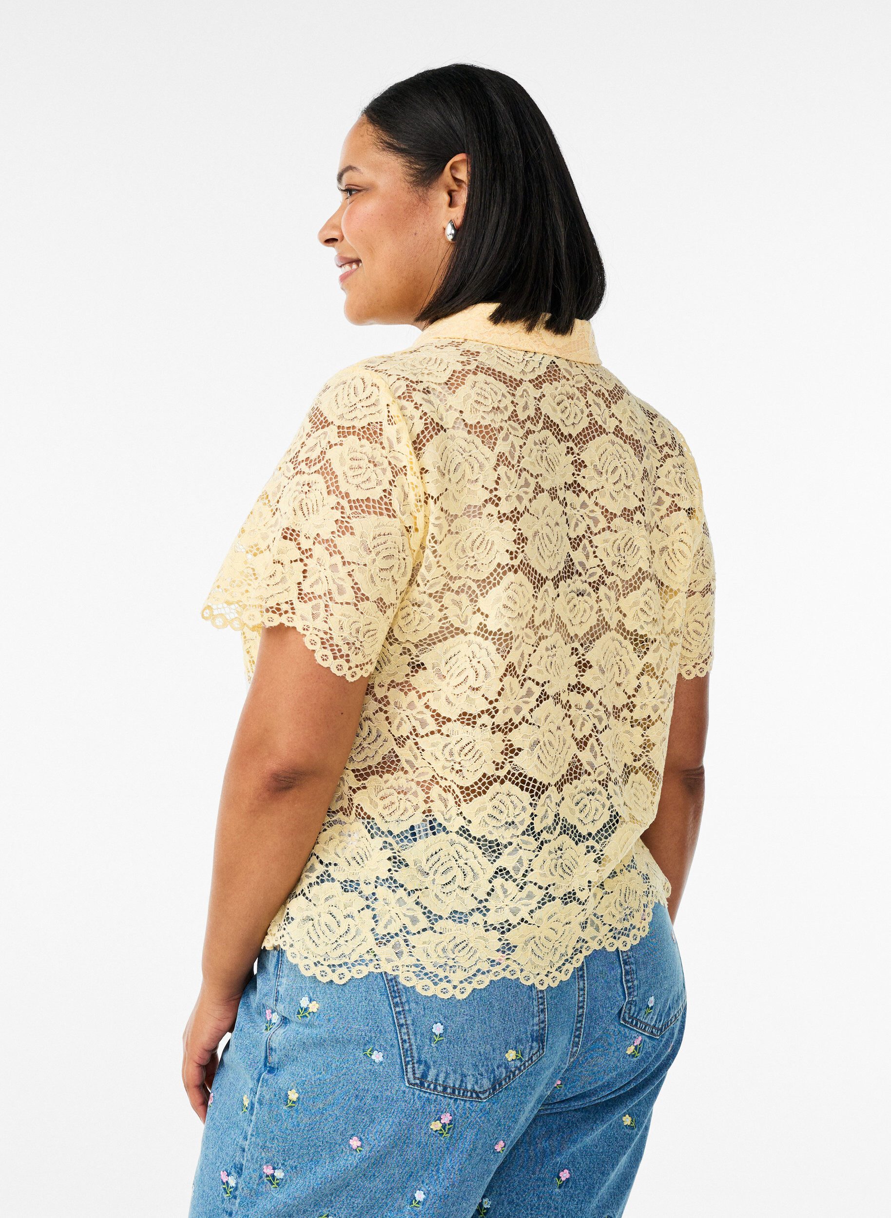 ZizziSkjortebluse i blonde med perleknapper, Gul, Model image number 2
