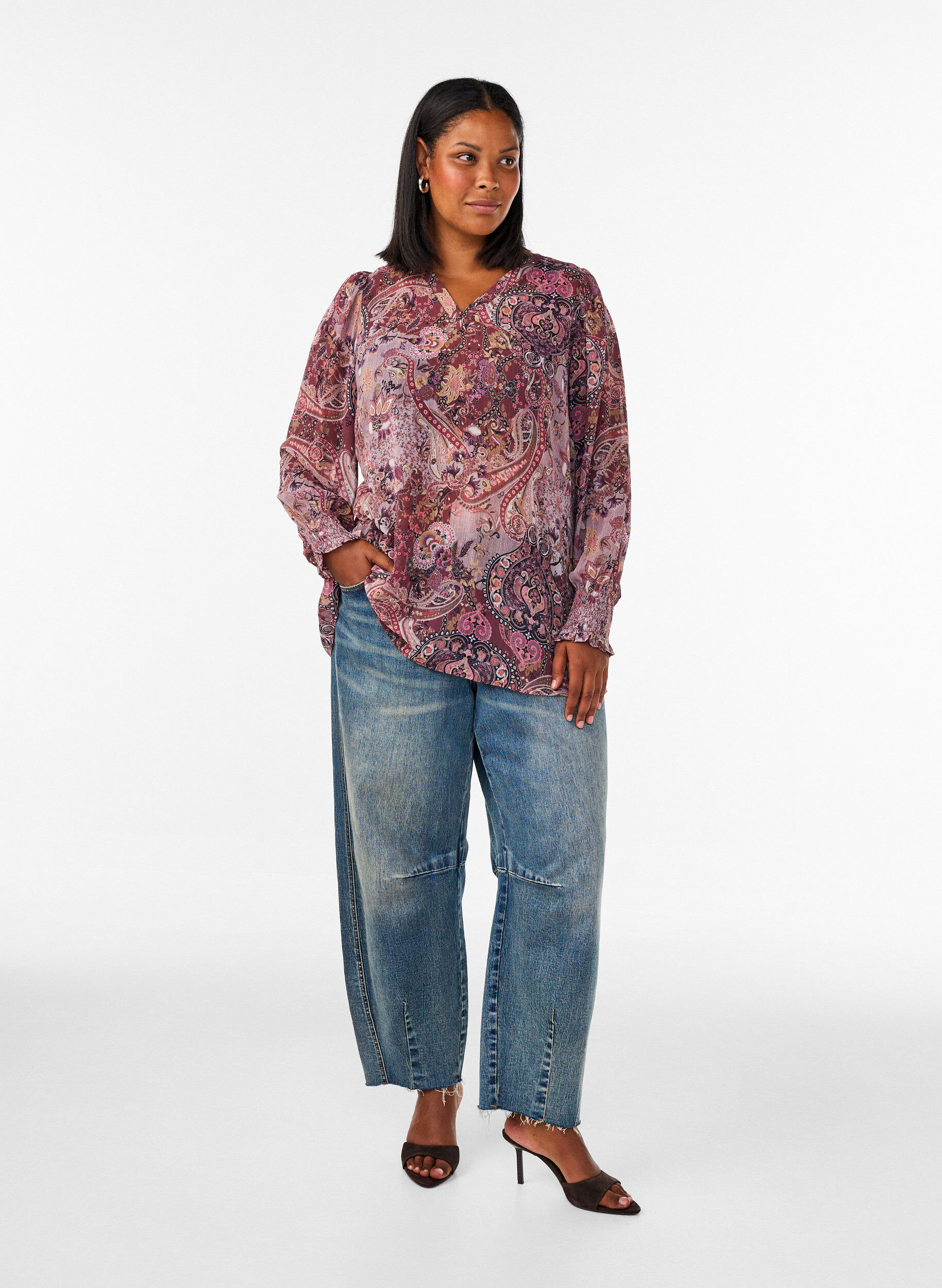 ZizziTunika med paisleyprint og smockmanchetter, Lyser&oslash;d, Model image number 1