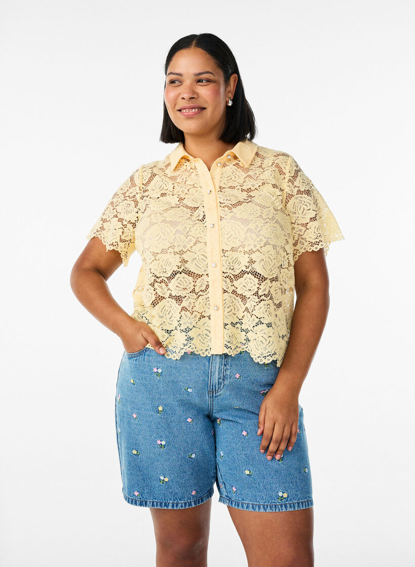 Denim shorts med broderede blomster, Bl&aring;, Model image number 0