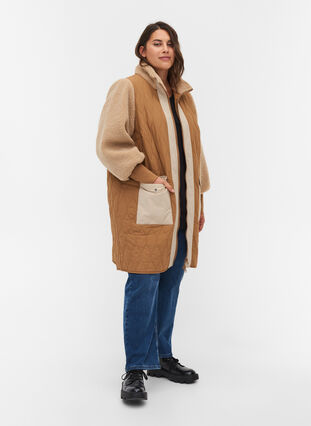 Quiltet jakke med teddy og lommer, Tobacco Brown Comb, Model image number 4