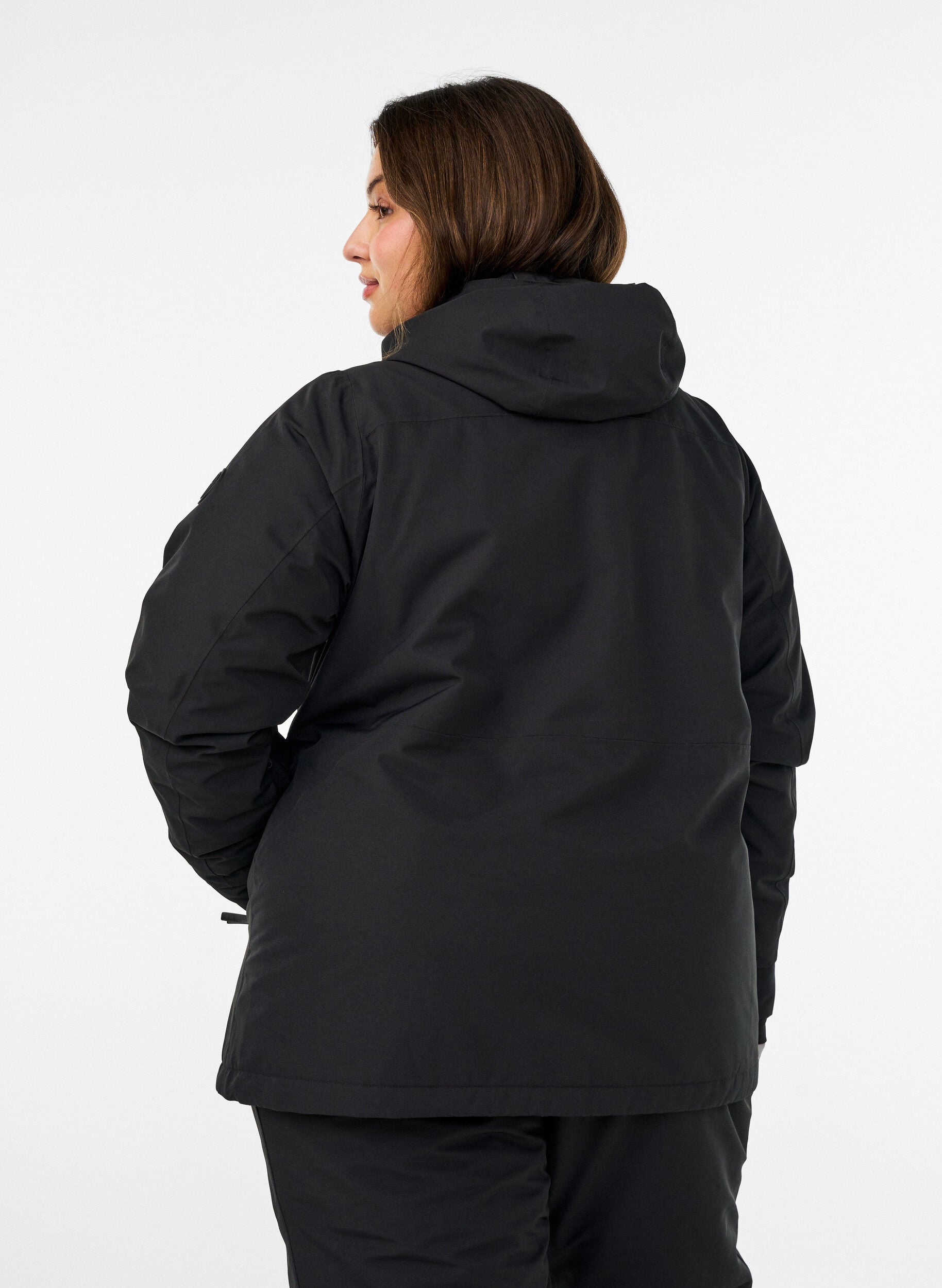 ZizziSkijakke med h&aelig;tte og lynl&aring;slommer, Sort, Model image number 2