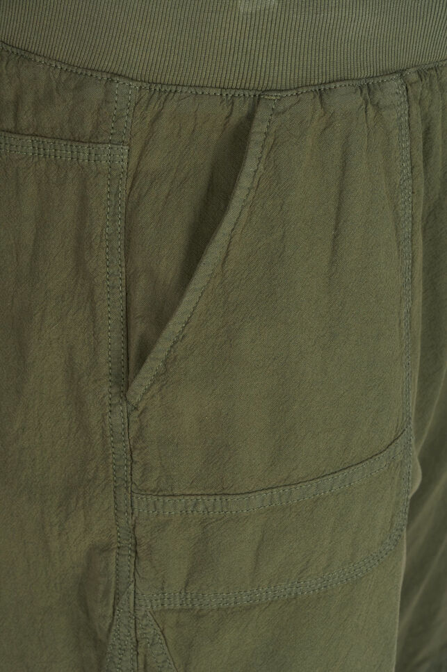 L&oslash;se shorts i bomuld med lommer, Gr&oslash;n, Packshot image number 2