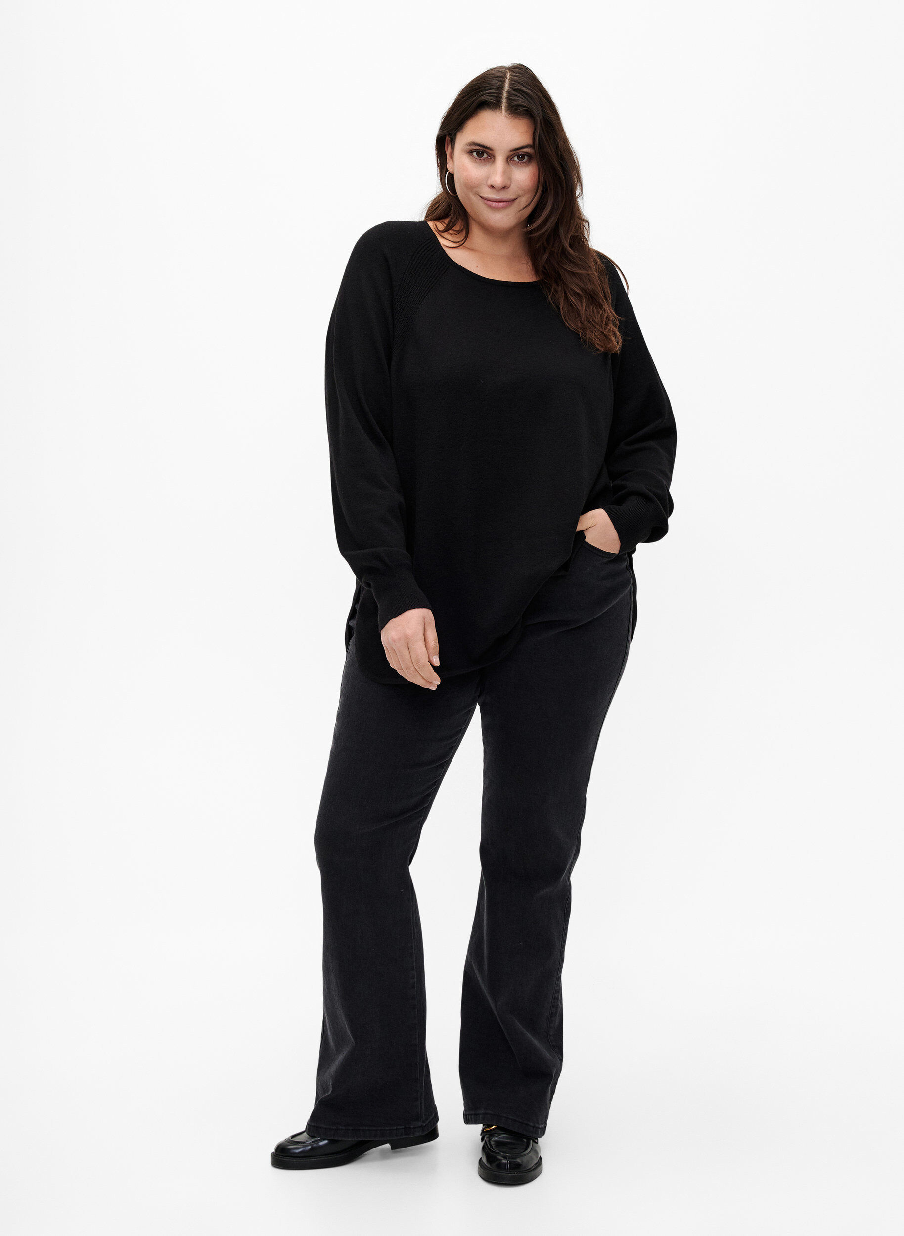 Zizzi Strikbluse med raglan&aelig;rmer, Black, Model image number 2